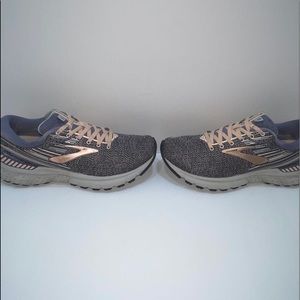 Brooks Adrenaline GTS 19